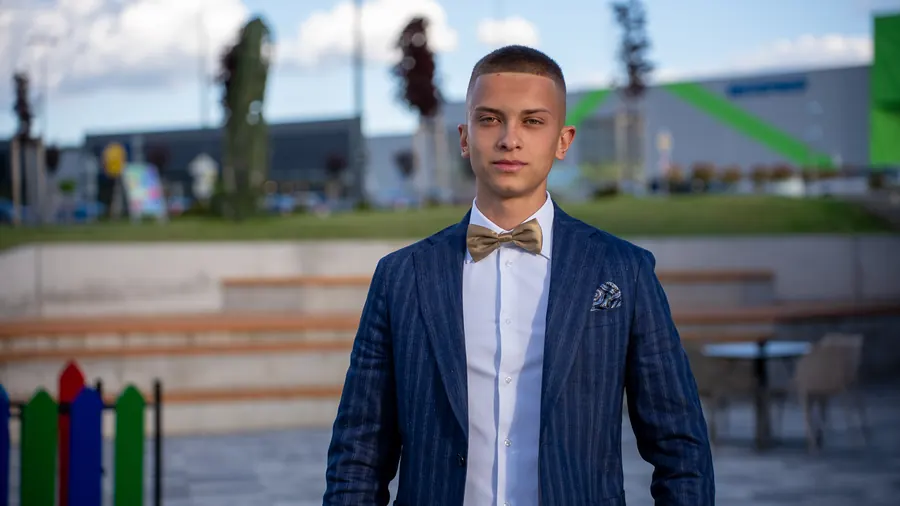 Абитуриентски бал